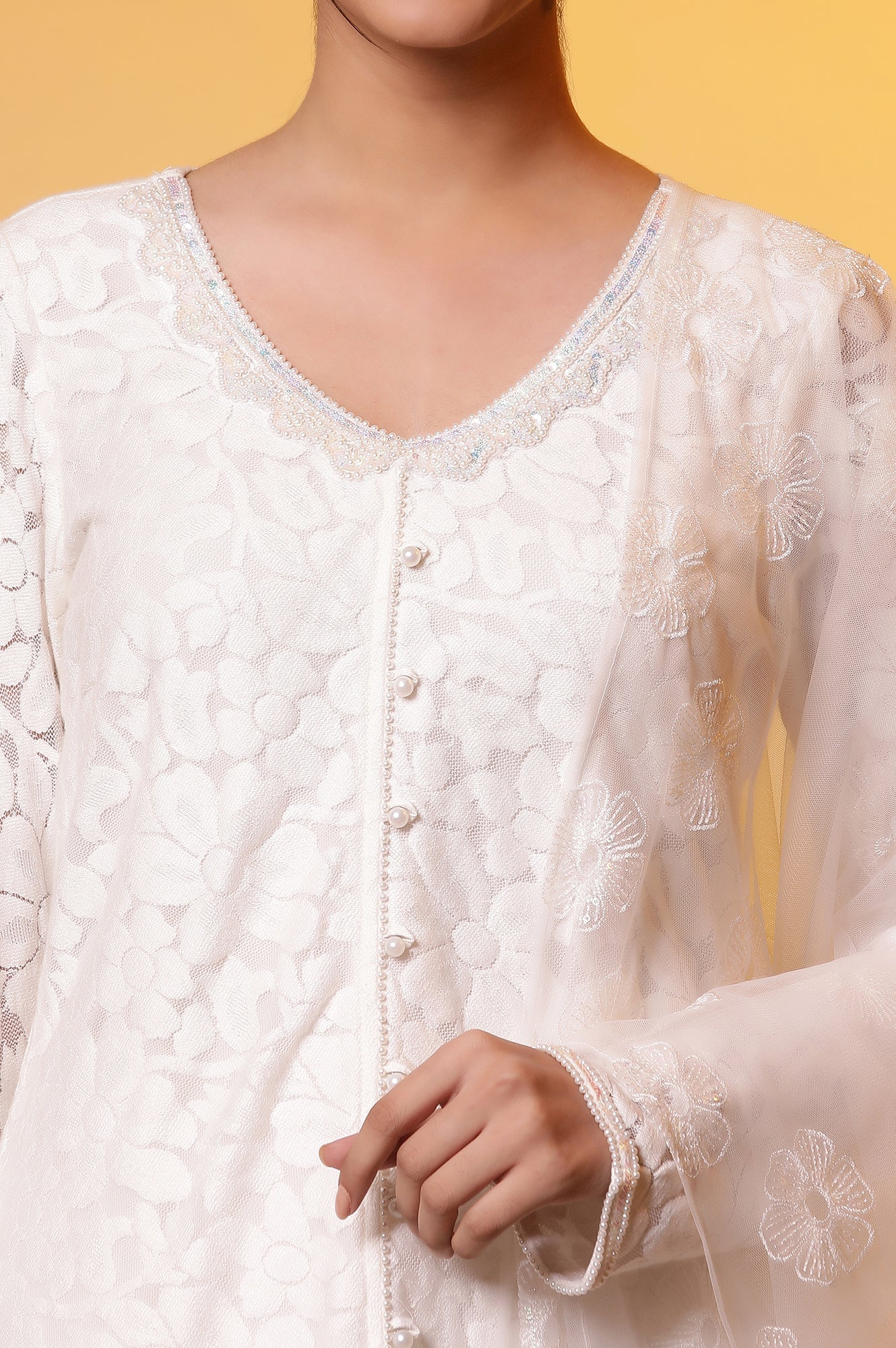 White Floral Short Kurta, Skirt and Dupatta Set - Image 6
