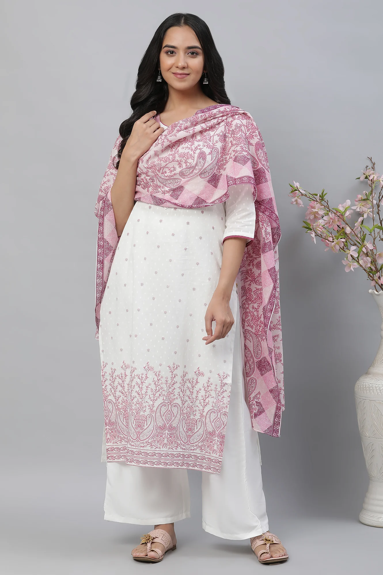 White Floral Straight Cotton Kurta - Image 5
