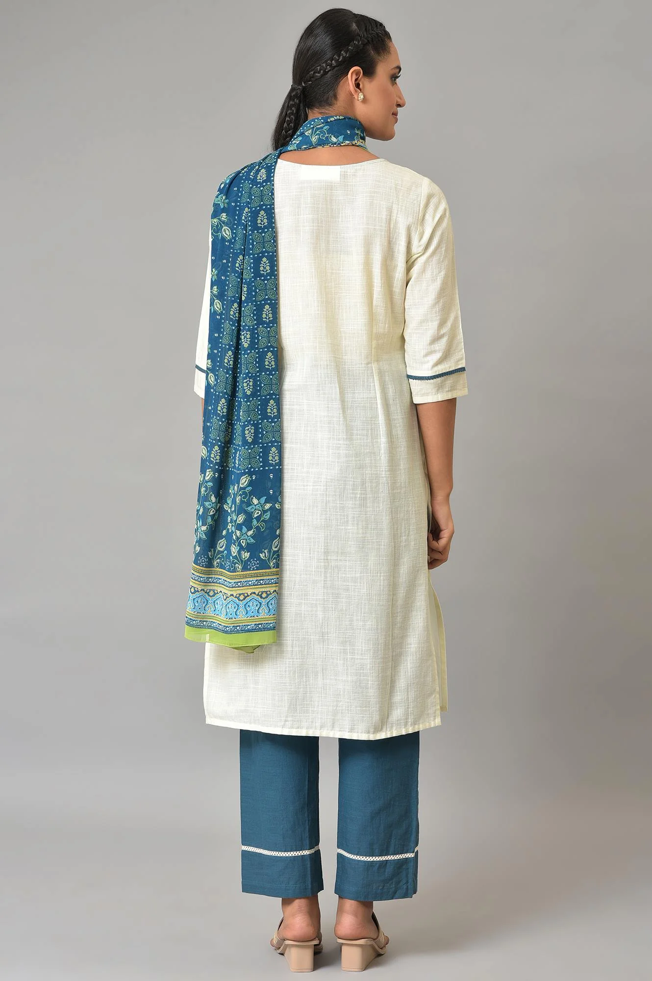 White Floral Summer Kurta Set - Image 2