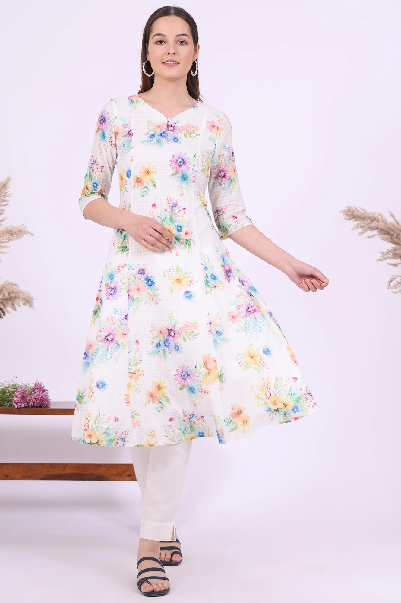 White Printed A-Line Pure Cotton Kurta - Image 2
