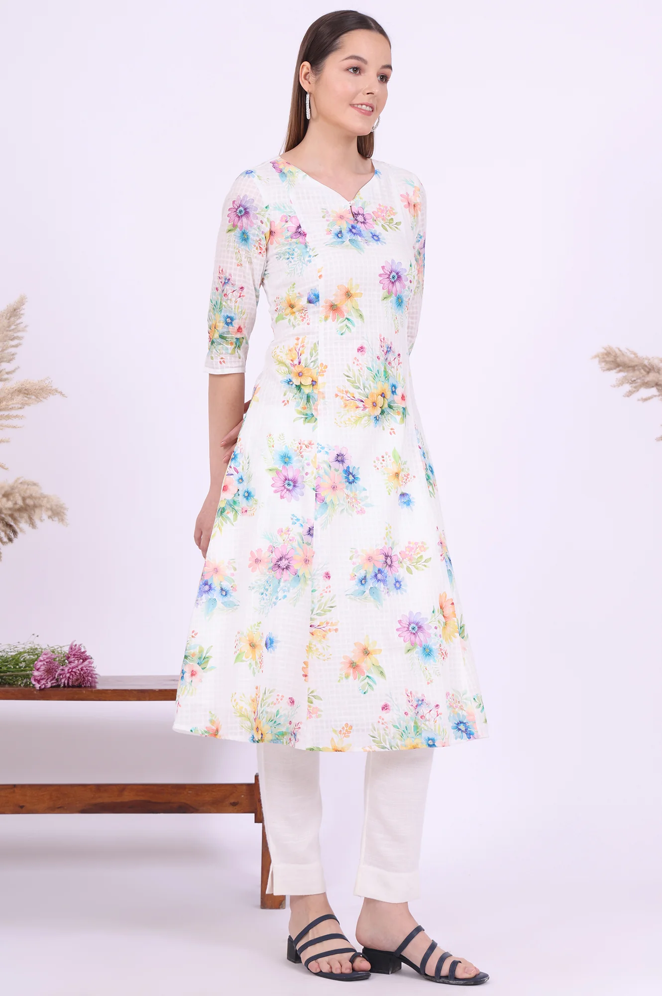 White Printed A-Line Pure Cotton Kurta - Image 7