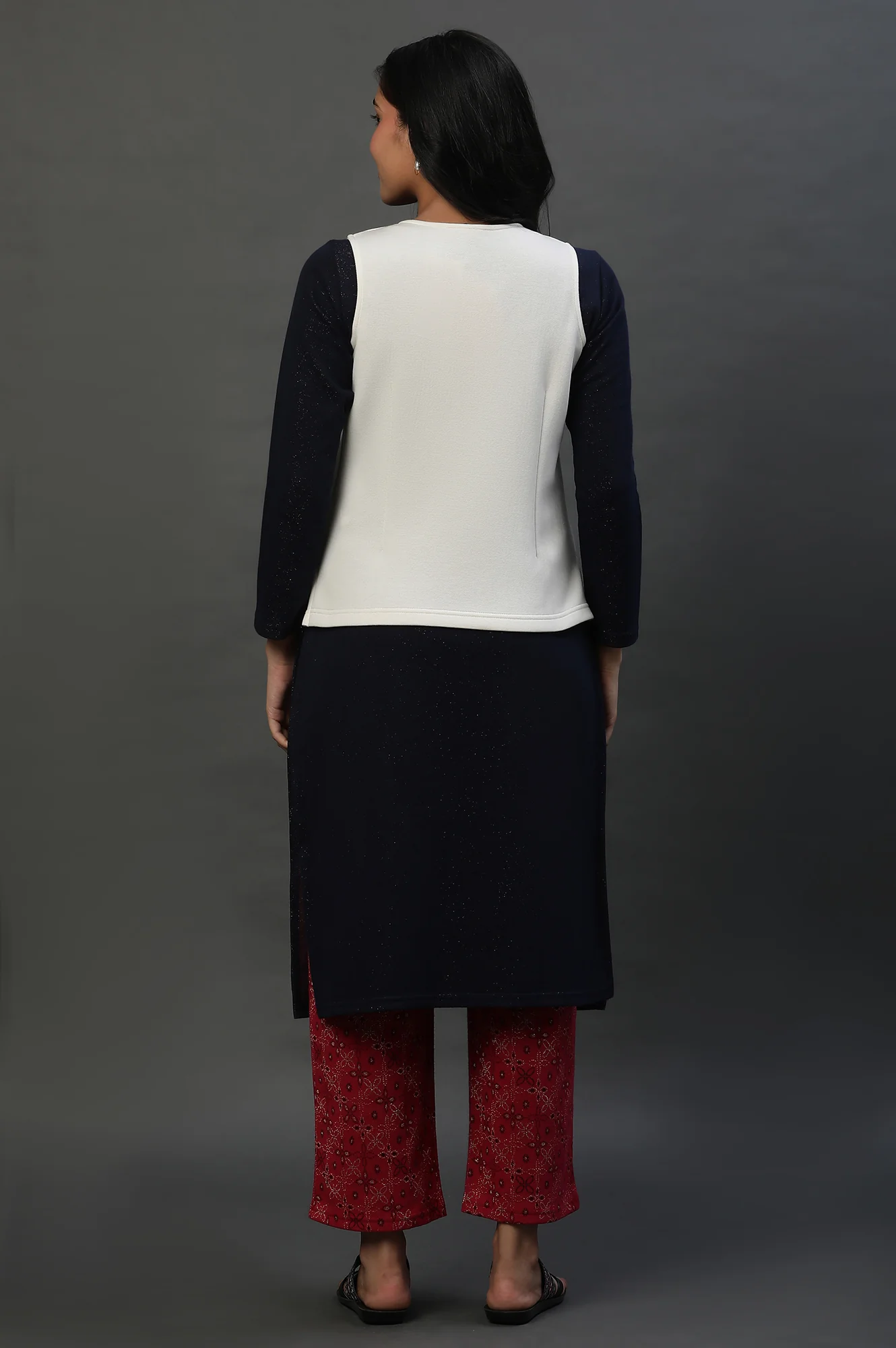 White Sleeveless Winter Waist-Coat - Image 4