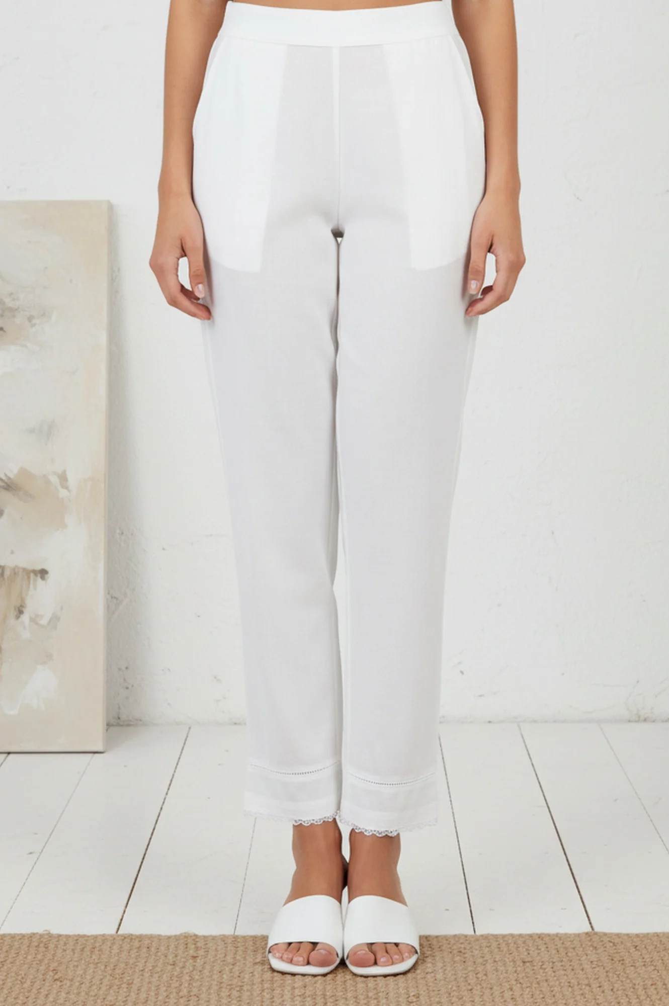 White Solid Pure Cotton Ankle Length Trousers