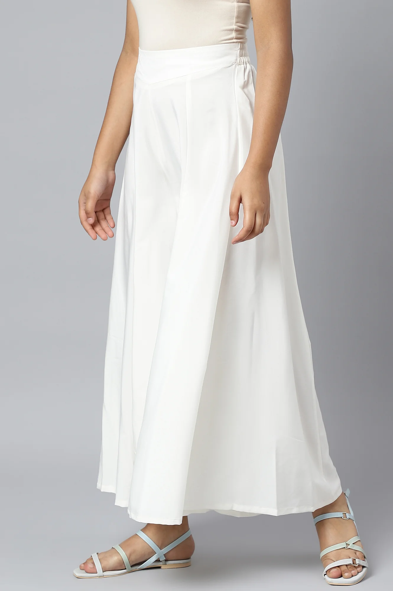 White Solid Thread Work Cotton Blend Straight Kurta and Palazzo Set - Image 6