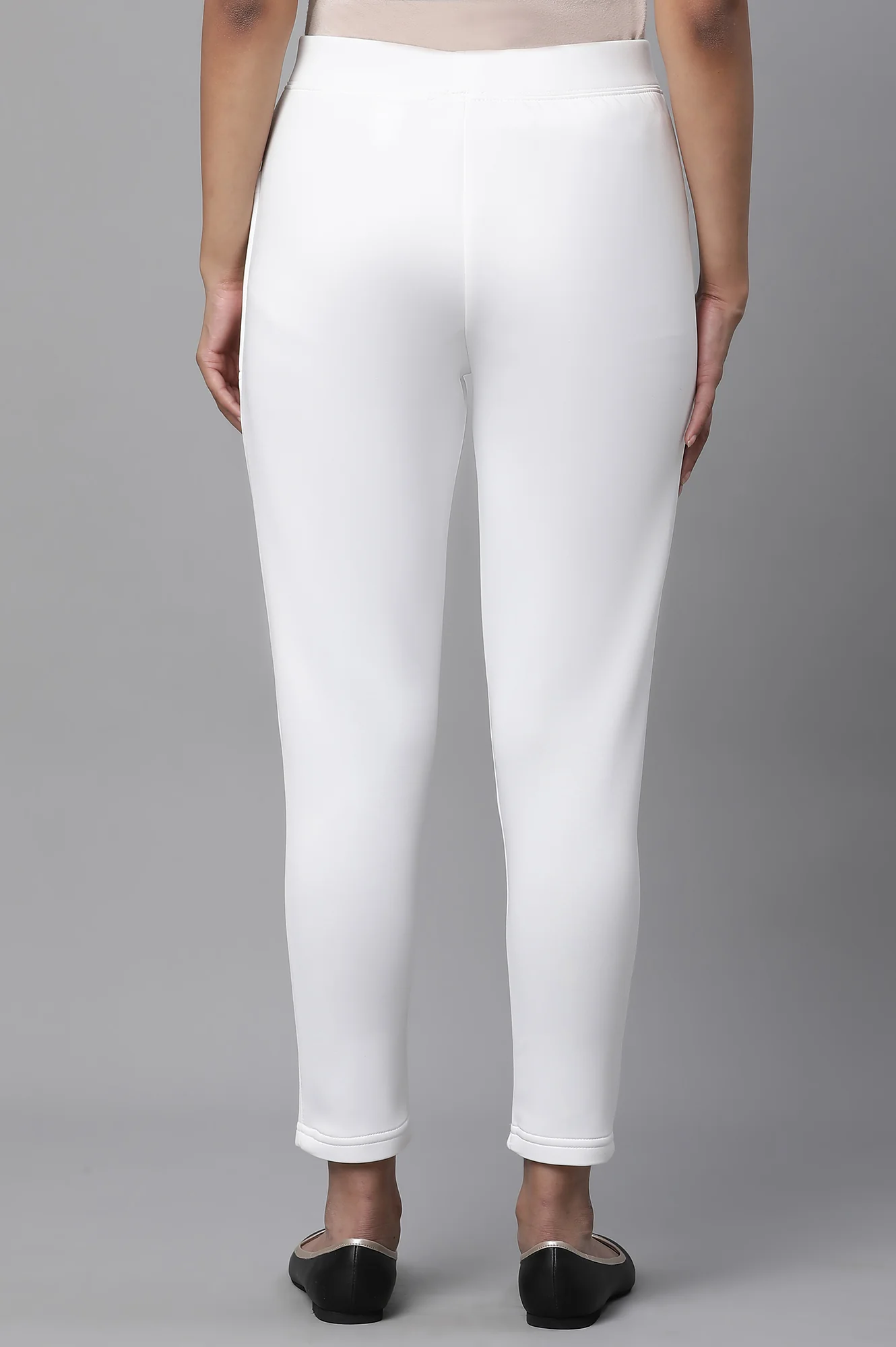 White Solid Skinny Fit Tights With Side Pockets - Image 3