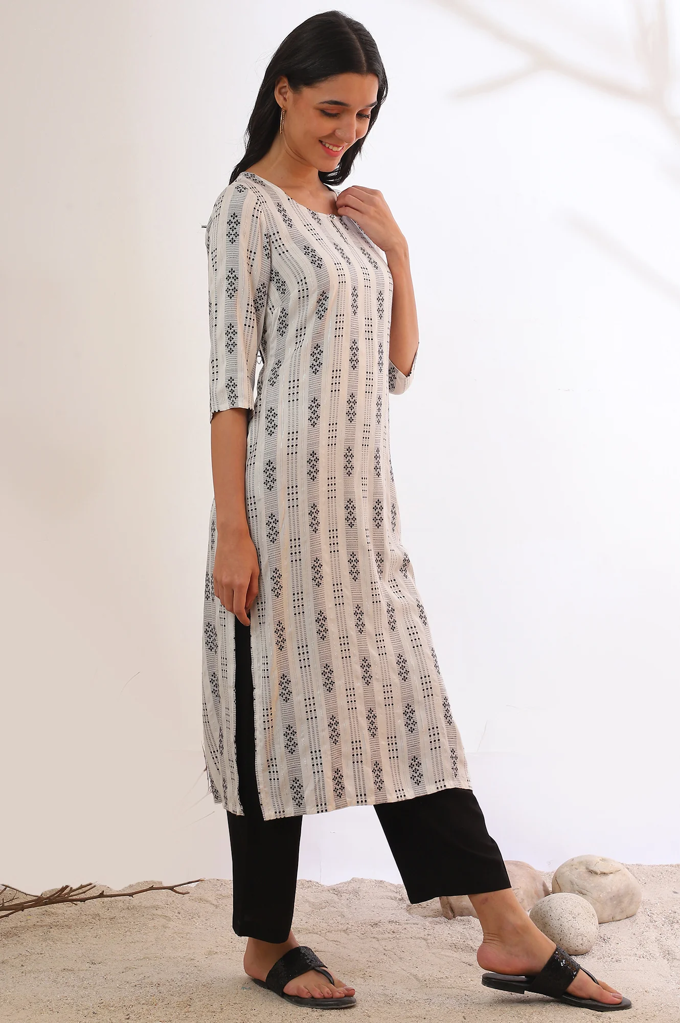White Yarn Dyed Rayon Straight Kurta With Palazzos & Dupatta Set - Image 7
