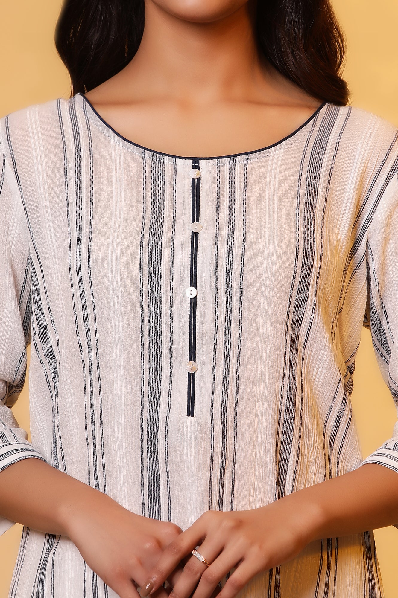 White Yarn-Dyed Striped Kurta - Image 6