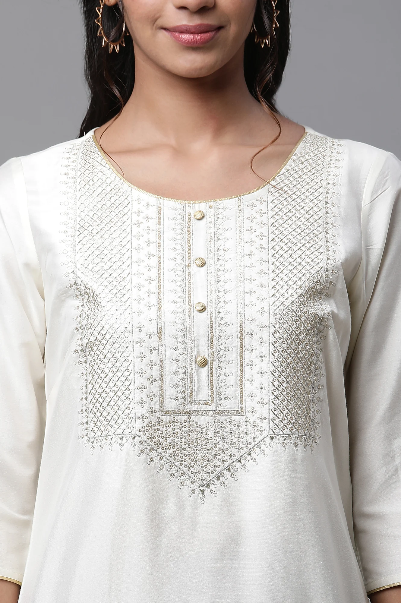 White Zari Embroidered Festive Kurta - Image 6