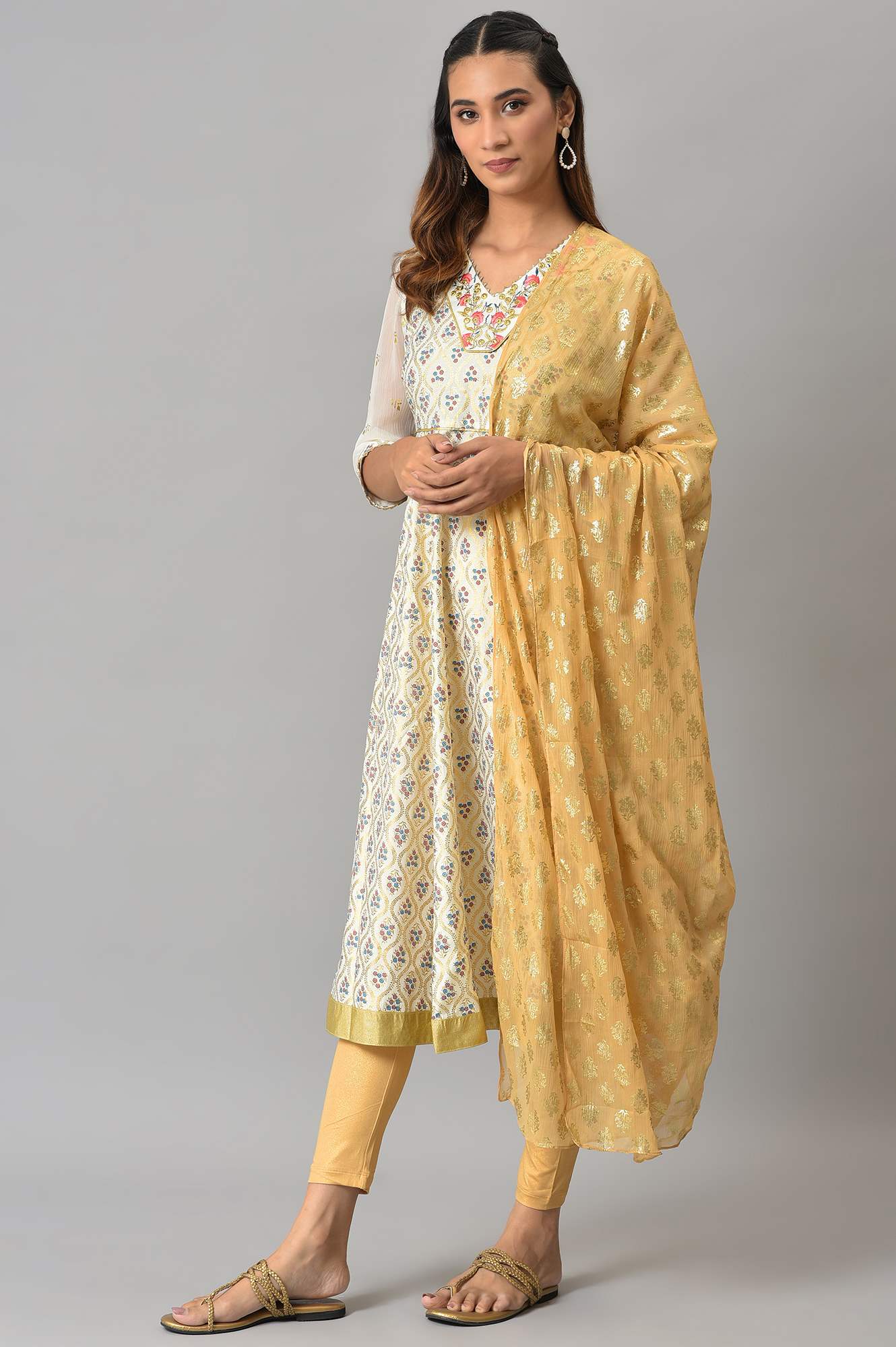 White Zari Embroidered Kurta With Golden Tights And Printed Dupatta - Image 3