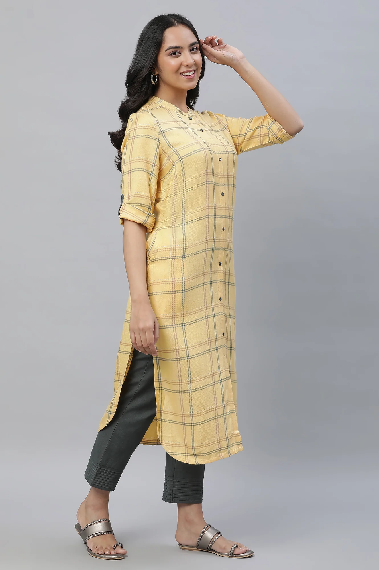 Yellow Checker Modern Kurta and Pants Set - Image 5