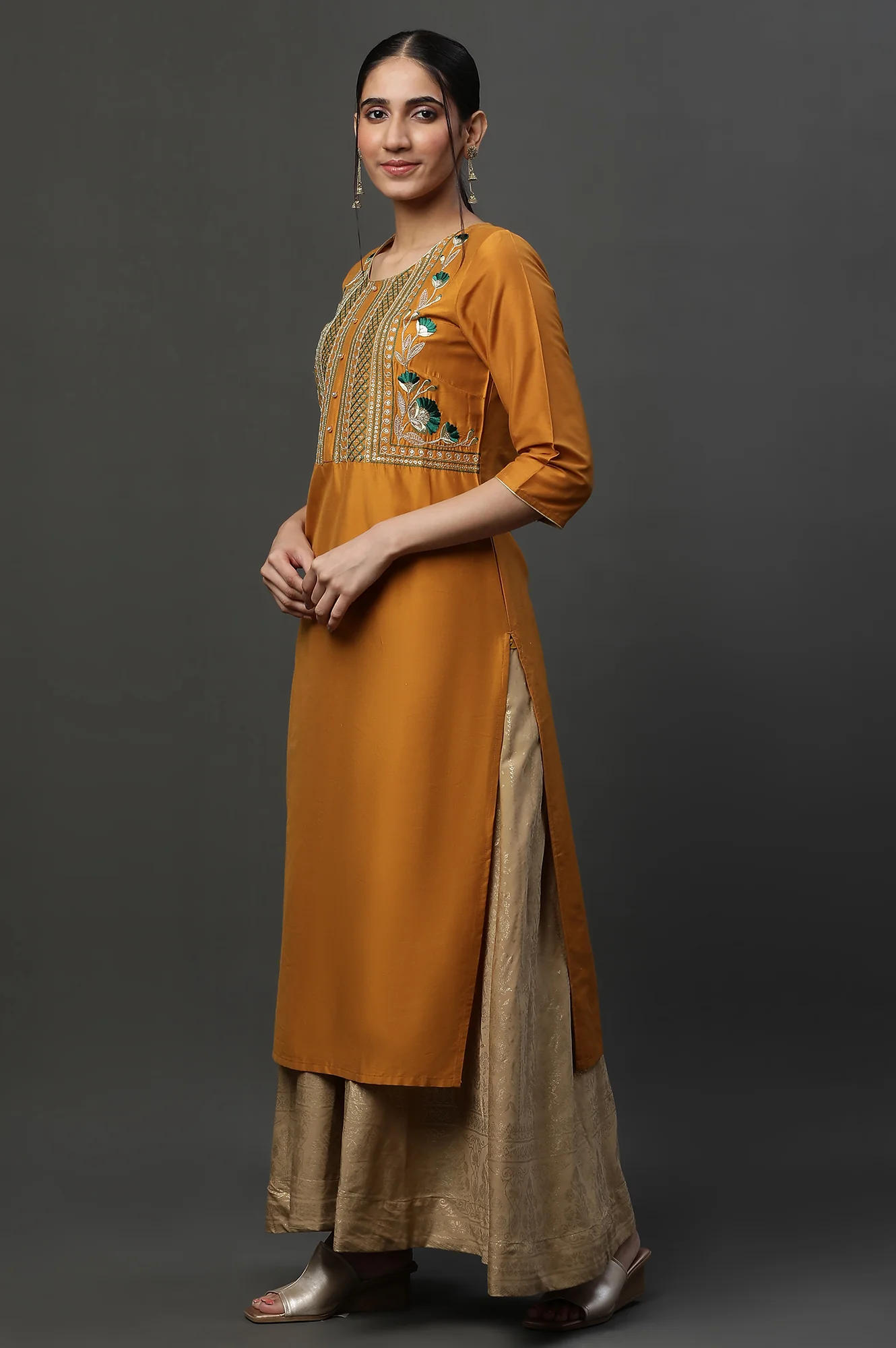 Yellow Embroidered Yoke Straight Festive Kurta - Image 4