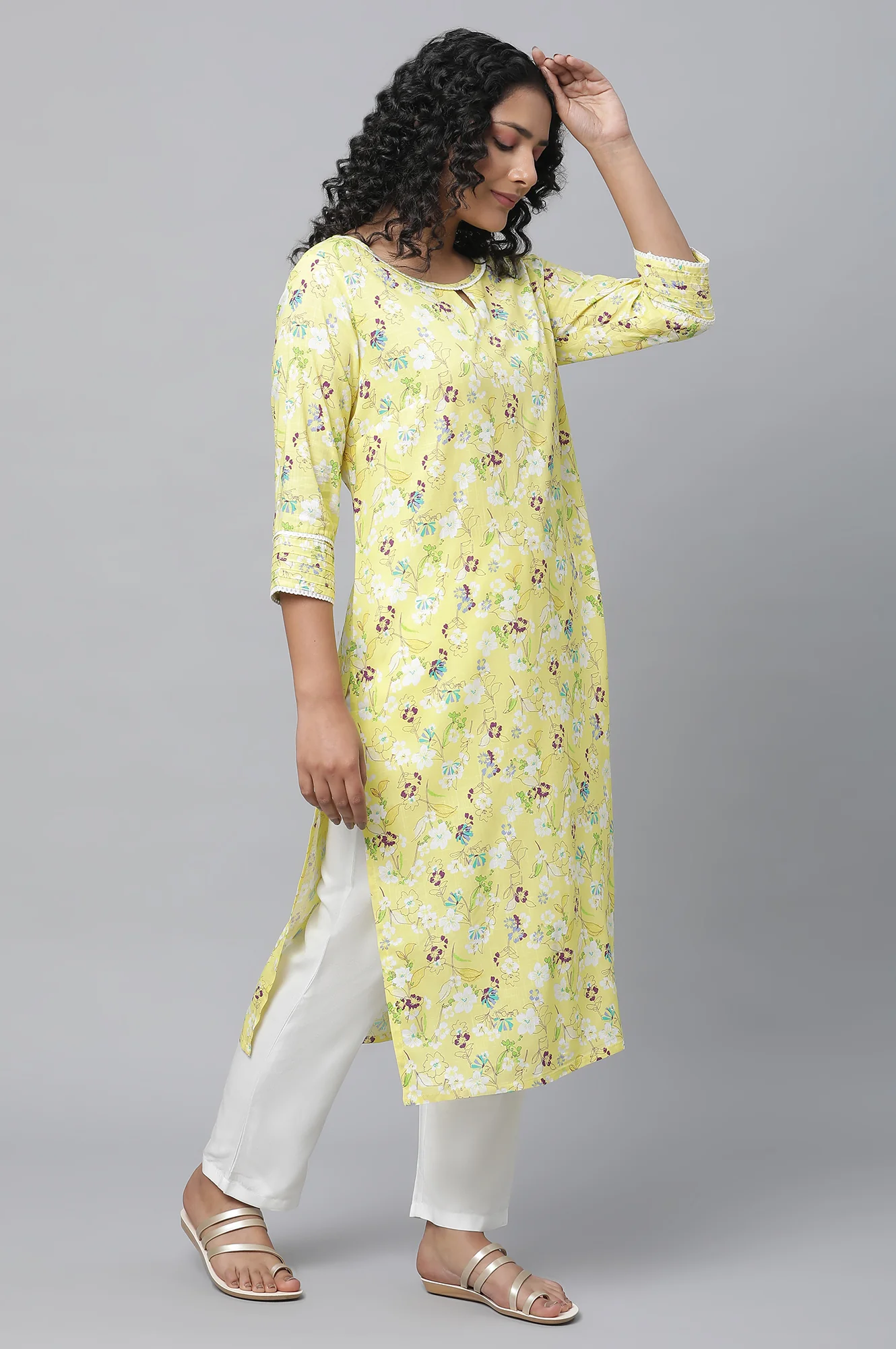 Yellow Floral Printed Casual kurta - Image 5