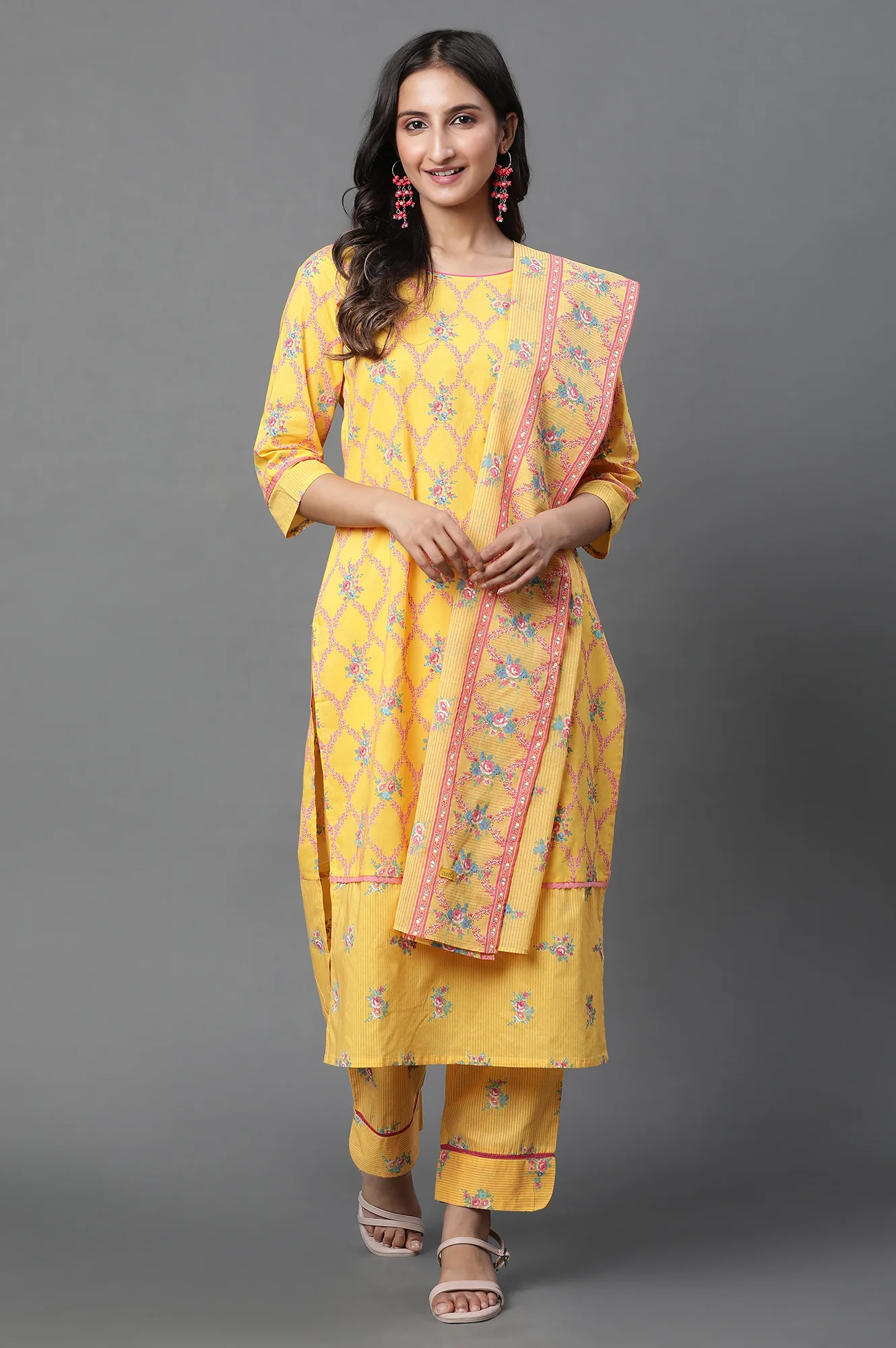 Yellow Floral Printed Cotton Dupatta - Image 3