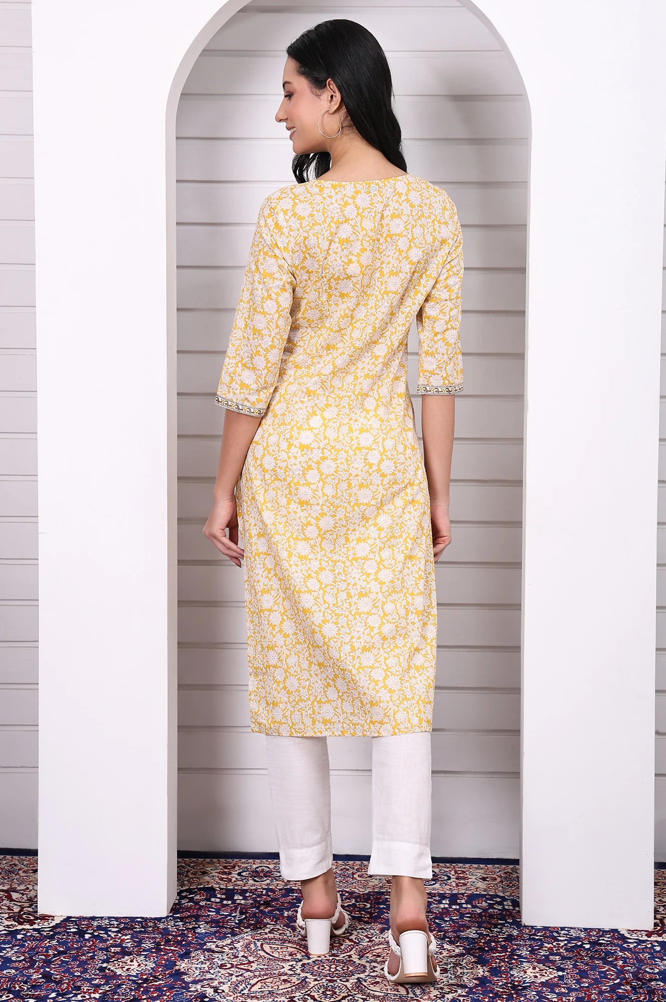 Yellow Floral Printed Cotton Lurex Straight Kurta with Lace - Image 5