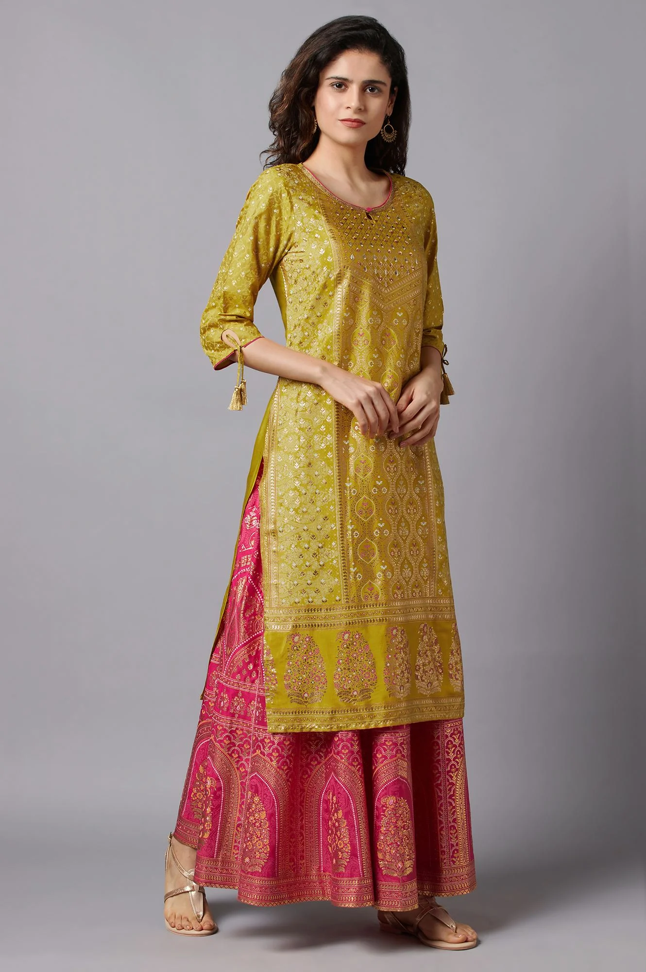 Yellow Floral Printed Kurta - Image 4