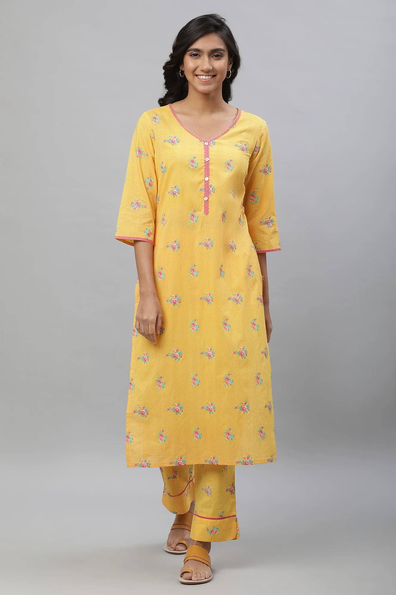 Yellow Floral Printed Kurta - Image 3
