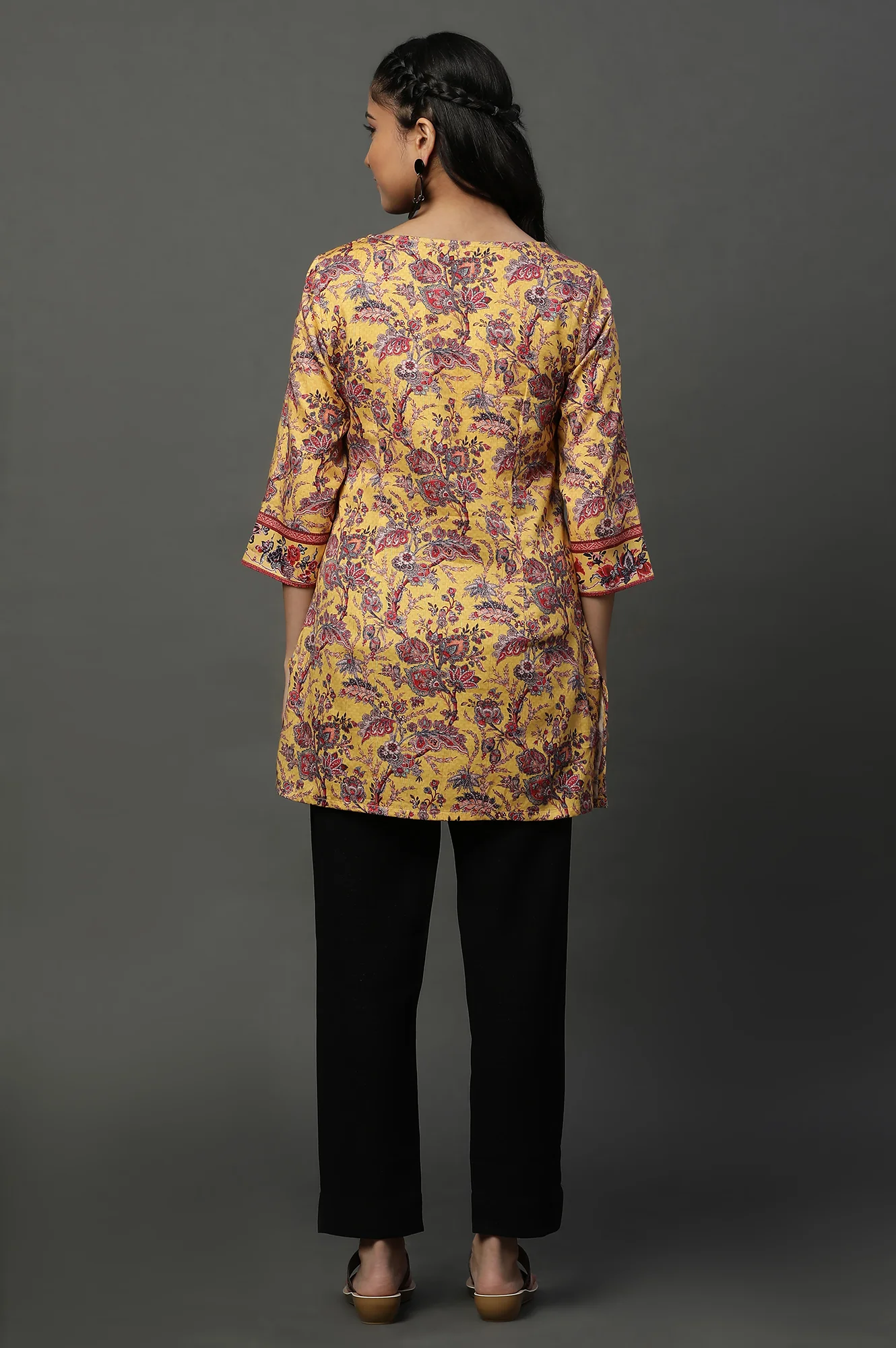 Yellow Floral Printed Short Ethnic Kurti - Image 4