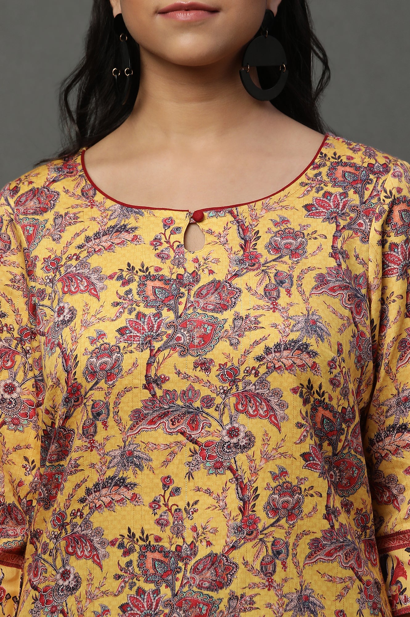 Yellow Floral Printed Short Ethnic Kurti - Image 6