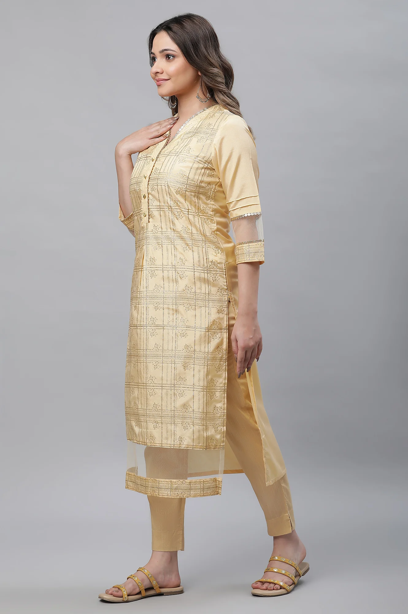 Yellow Glitter Printed Festive Kurta - Image 3