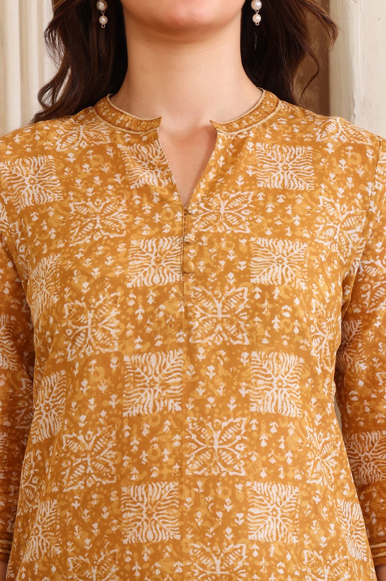 Yellow Printed Straight Cotton Band Collar Kurta and Trouser Co-ord Set - Image 3