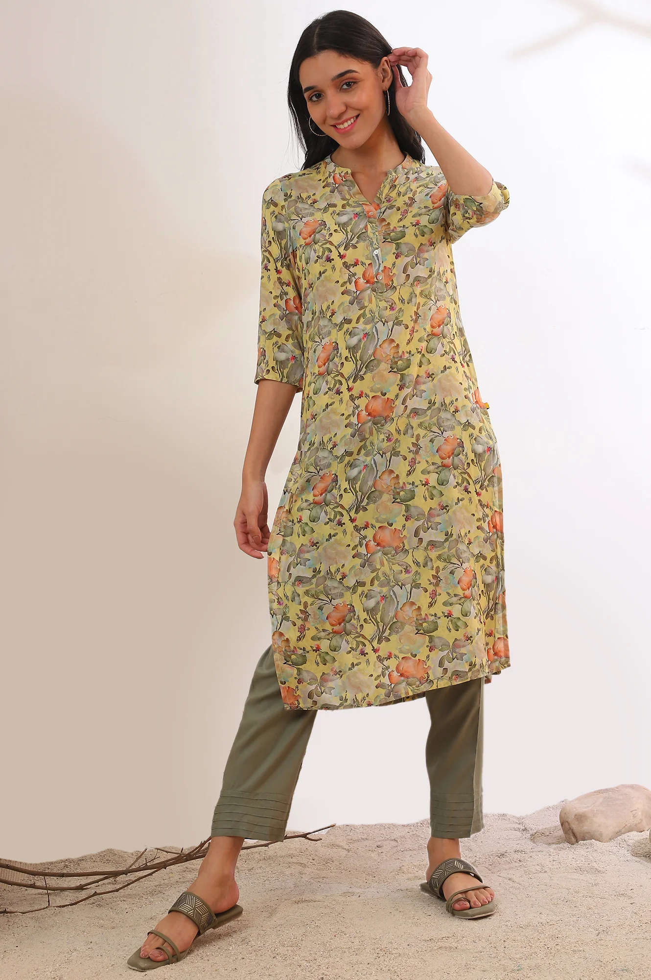 Yellow Printed Straight Kurta - Image 2