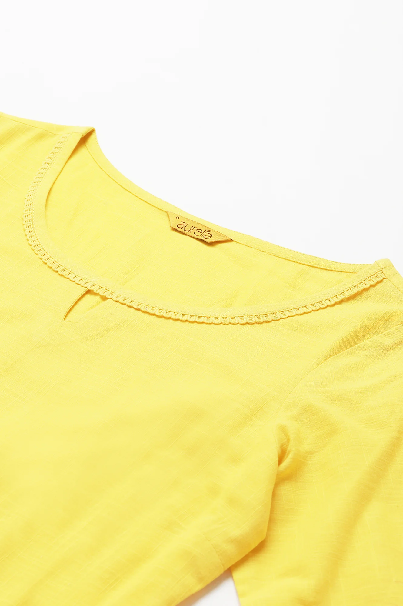 Yellow Rayon Kurta With Lace Detail - Image 3