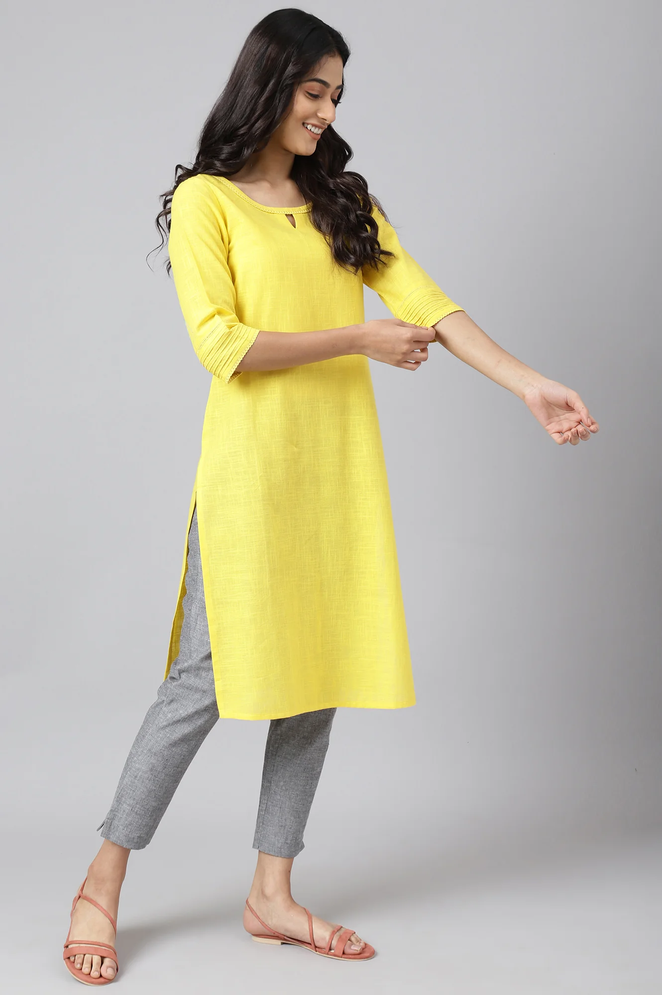 Yellow Rayon Kurta With Lace Detail - Image 7